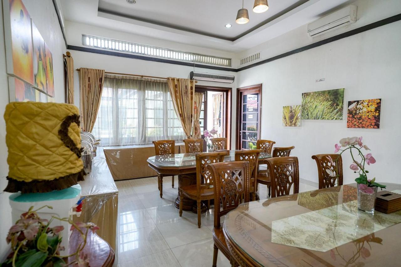 Reddoorz @ Avros Guest House Medan Dış mekan fotoğraf