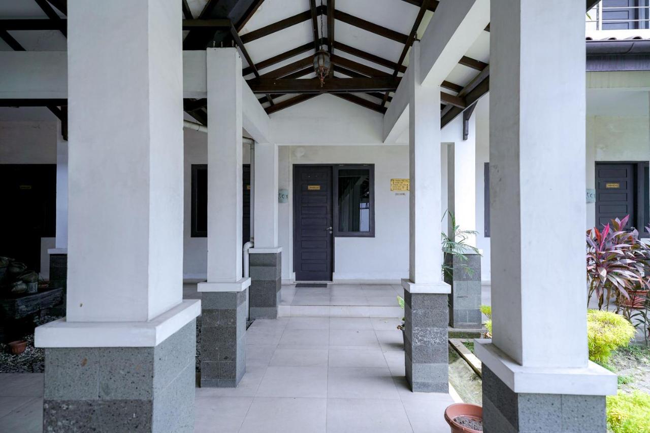 Reddoorz @ Avros Guest House Medan Dış mekan fotoğraf