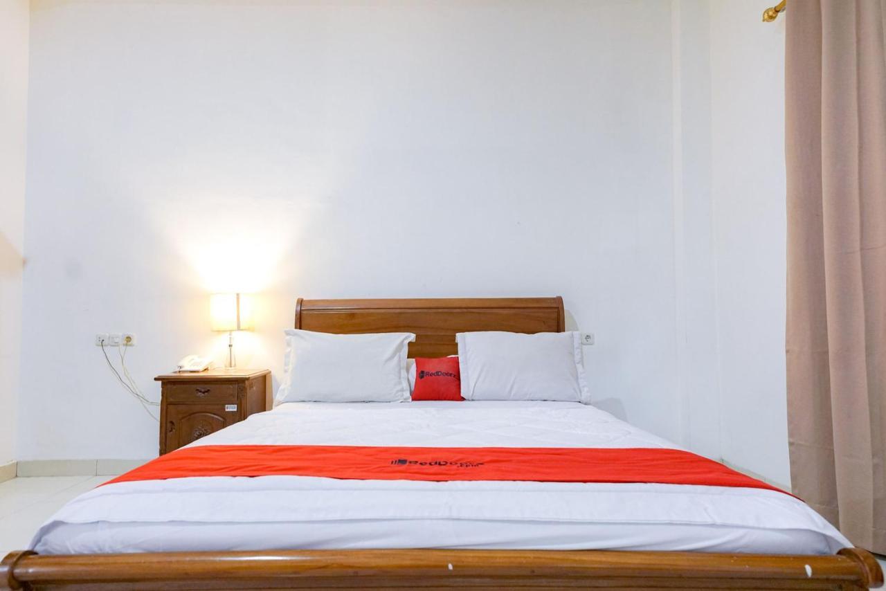 Reddoorz @ Avros Guest House Medan Dış mekan fotoğraf