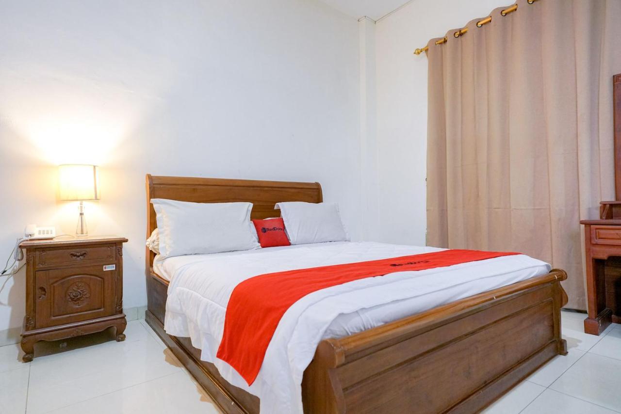 Reddoorz @ Avros Guest House Medan Dış mekan fotoğraf