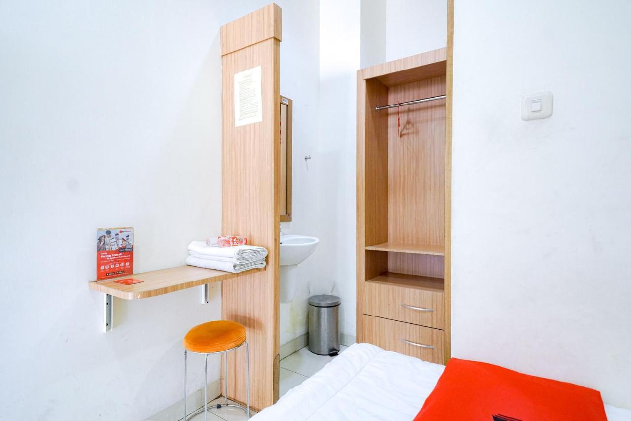 Reddoorz @ Avros Guest House Medan Dış mekan fotoğraf