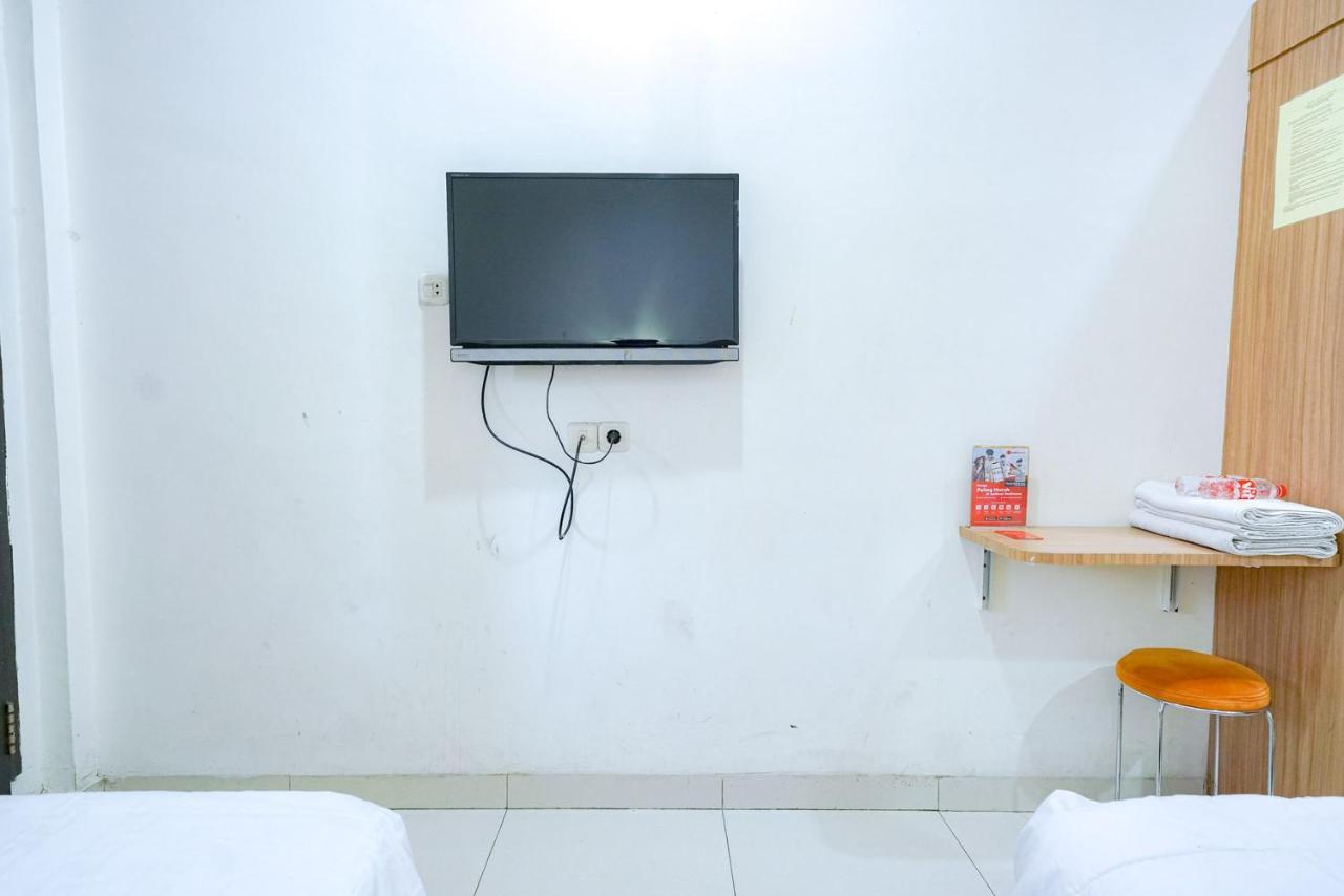 Reddoorz @ Avros Guest House Medan Dış mekan fotoğraf