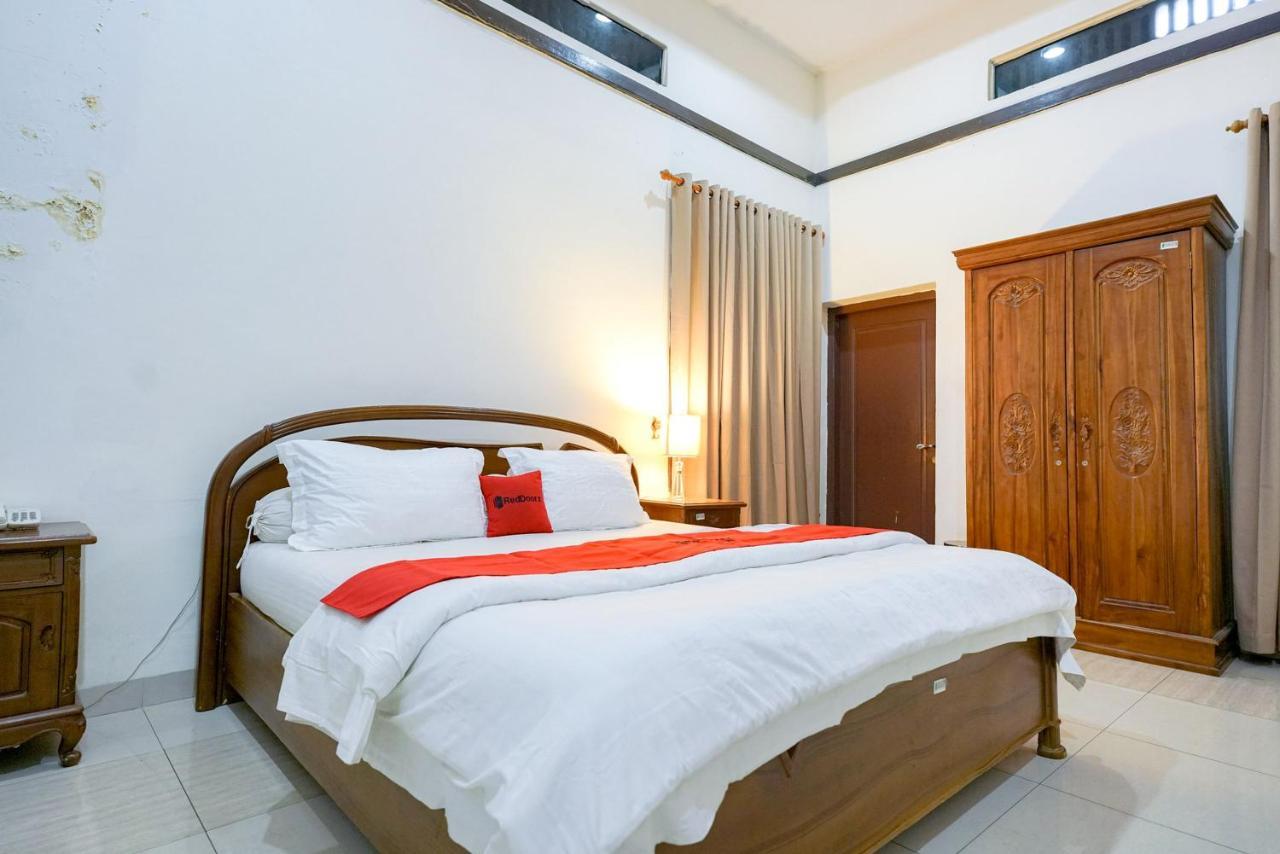 Reddoorz @ Avros Guest House Medan Dış mekan fotoğraf
